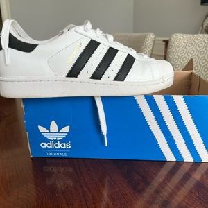 Adidas B\W Superstar